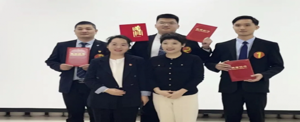 以赛促学-万怡物业党支部在&ldquo;青山邻&rdquo;党建联盟知识竞赛中勇夺一等奖